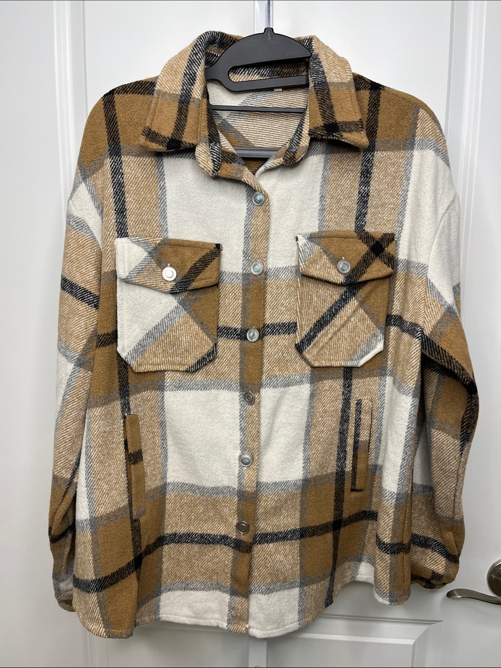 Soft Plaid Utility Jacket in Camel, Cream and Black Women’s Medium